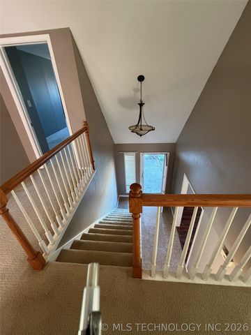 5716 S 80th East Avenue, Tulsa, OK 74145