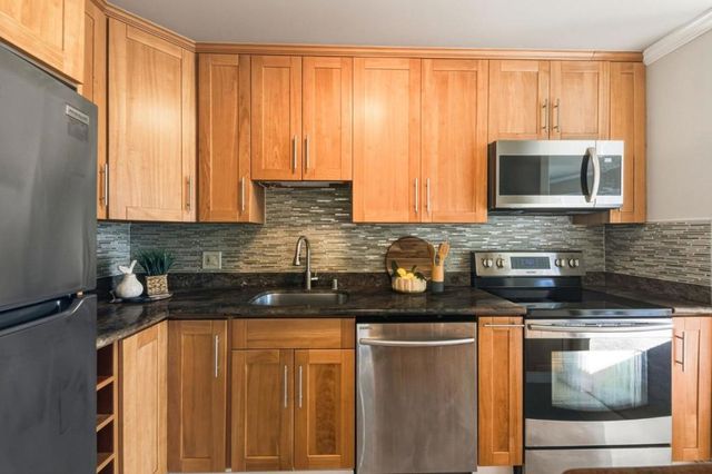 800 N Delaware Street 303, San Mateo, CA 94401