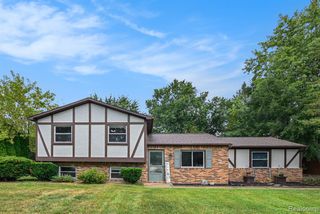 621 Vincent Street, Pinckney, MI 48169