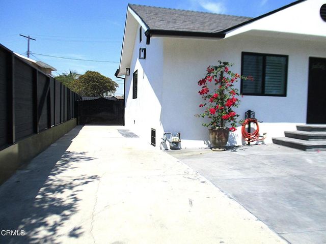 1121 La Puerta Street, Los Angeles, CA 90023