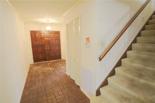 1000 W 6th Street, Mcgregor, TX 76657