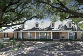 1000 W 6th Street, Mcgregor, TX 76657