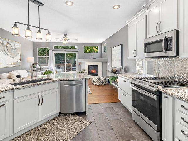 1702 Sicily Dr, Longmont, CO 80503