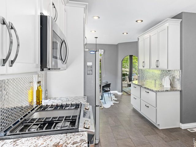 1702 Sicily Dr, Longmont, CO 80503