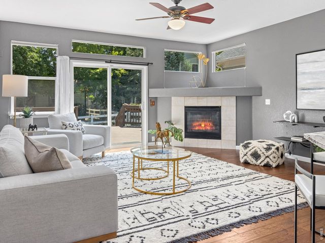 1702 Sicily Dr, Longmont, CO 80503