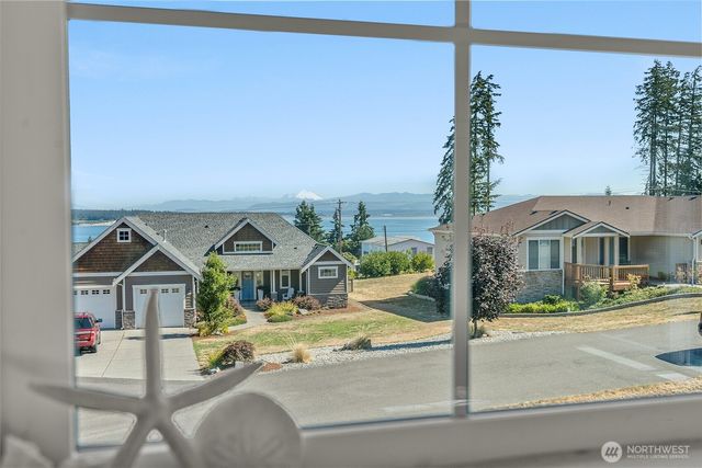 1314 Sunrise Estates Place, Camano Island, WA 98282