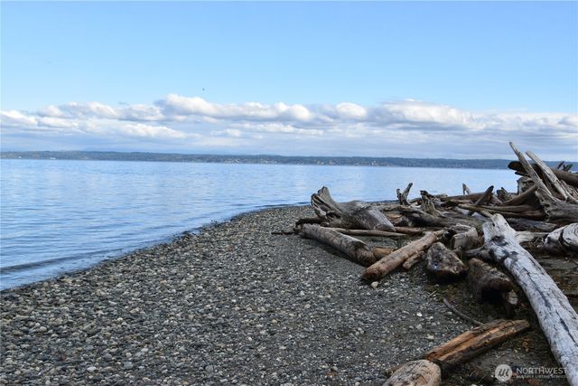 1314 Sunrise Estates Place, Camano Island, WA 98282