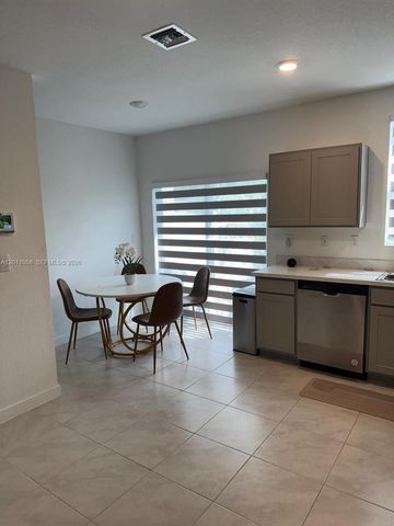 336 NW 8th Ct, Pompano Beach, FL 33060