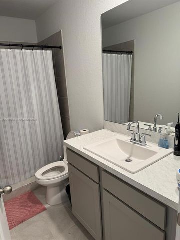 336 NW 8th Ct, Pompano Beach, FL 33060