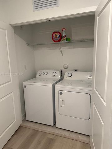 336 NW 8th Ct, Pompano Beach, FL 33060