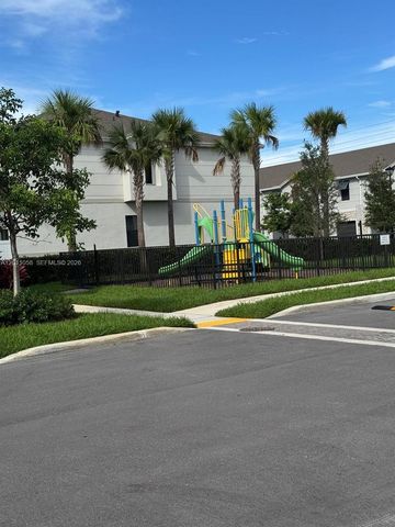 336 NW 8th Ct, Pompano Beach, FL 33060