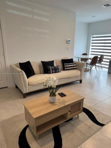 336 NW 8th Ct, Pompano Beach, FL 33060