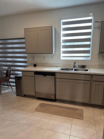 336 NW 8th Ct, Pompano Beach, FL 33060