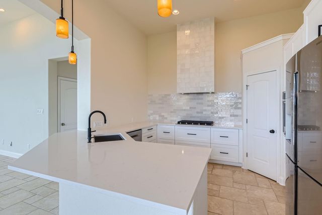 236 Aria RDG 236, Lakeway, TX 78738