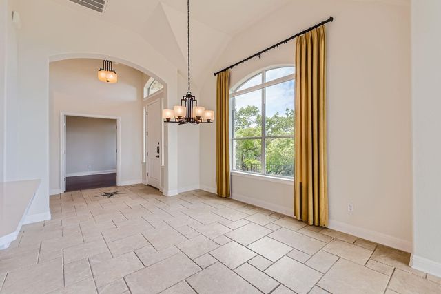 236 Aria RDG 236, Lakeway, TX 78738