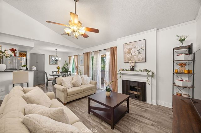 12567 Bradley 6, Sylmar, CA 91342