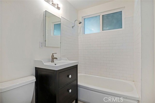 19233 Napa, Northridge (los Angeles), CA 91324