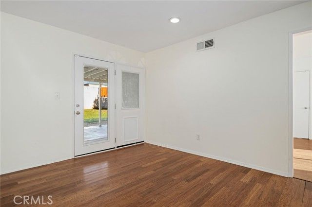 19233 Napa, Northridge (los Angeles), CA 91324