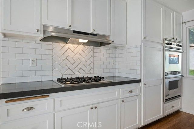 19233 Napa, Northridge (los Angeles), CA 91324