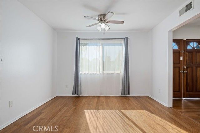 19233 Napa, Northridge (los Angeles), CA 91324