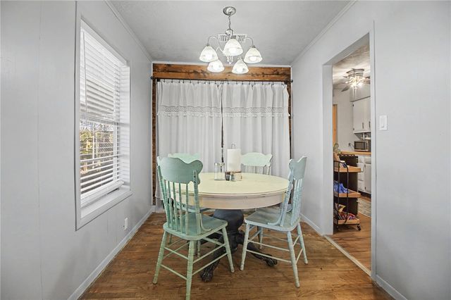 2905 South College Avenue, Bryan, TX 77801