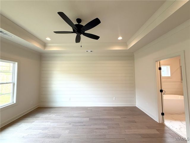 13949 Glen Park Ave, Northport, AL 35475