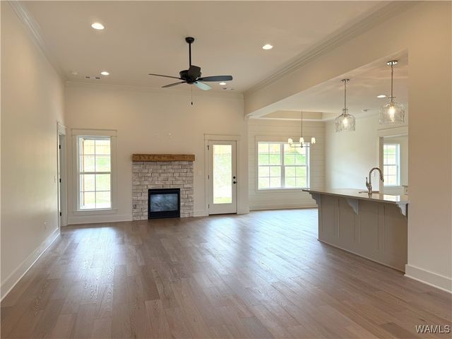 13949 Glen Park Ave, Northport, AL 35475