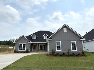 13949 Glen Park Ave, Northport, AL 35475