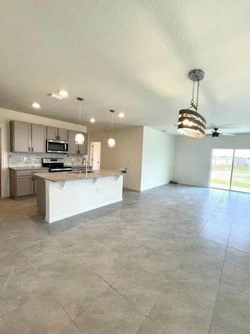 8358 HARDY BAY LOOP, Wesley Chapel, FL 33545