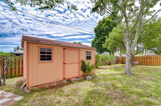 6710 35TH TERRACE N, St Petersburg, FL 33710