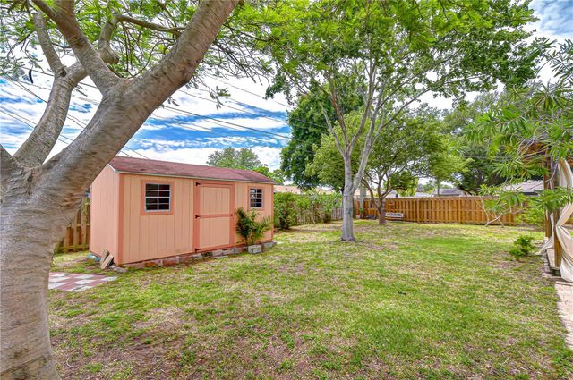 6710 35TH TERRACE N, St Petersburg, FL 33710