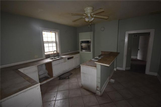 8 Hemlock Street, Porterdale, GA 30014