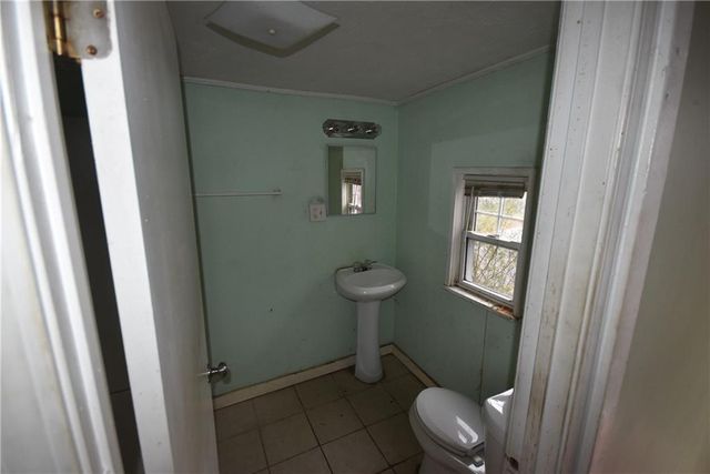 8 Hemlock Street, Porterdale, GA 30014