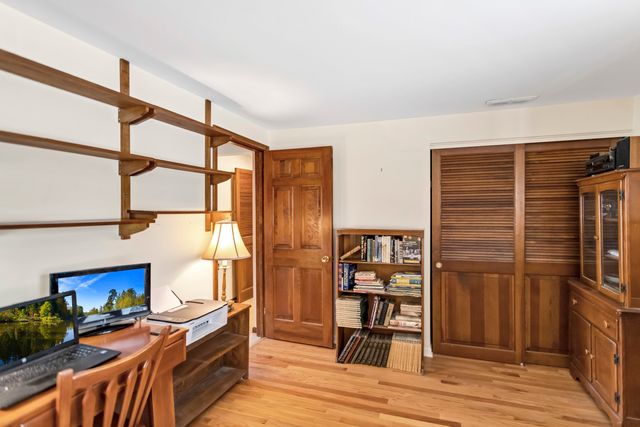 915 N Saratoga Drive, Palatine, IL 60074