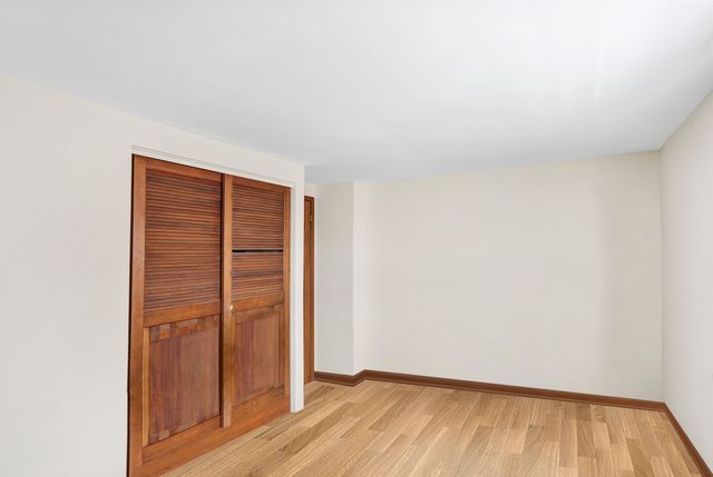 915 N Saratoga Drive, Palatine, IL 60074