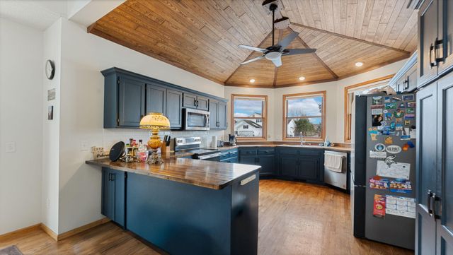 6066 259th Street, Wyoming, MN 55092