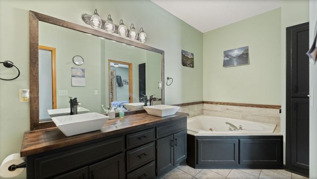 6066 259th Street, Wyoming, MN 55092