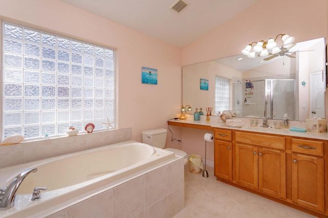 148 LAKESIDE CIRCLE, Sanford, FL 32773