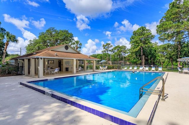 148 LAKESIDE CIRCLE, Sanford, FL 32773