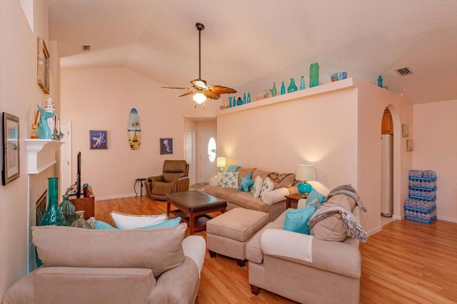 148 LAKESIDE CIRCLE, Sanford, FL 32773