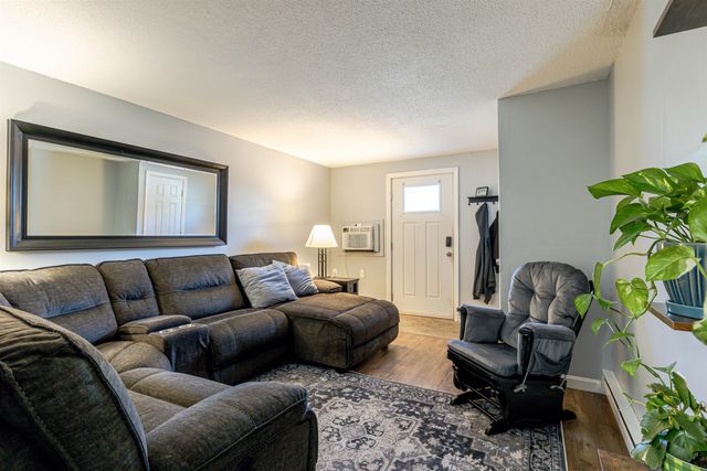 12 E Side Dr Apt 406, Concord, NH 03301