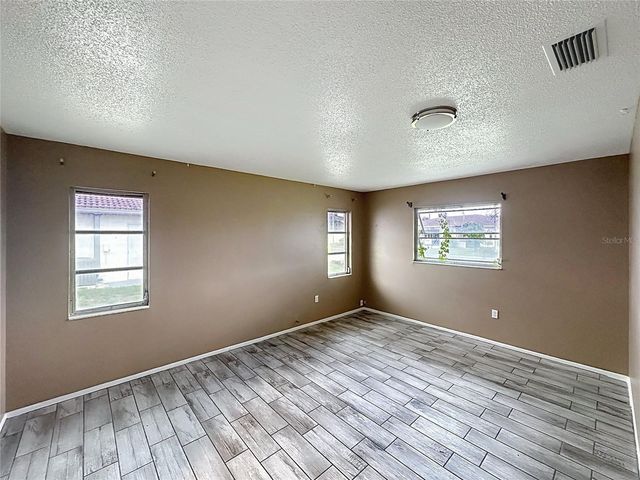 1093 N CYPRESS POINT DRIVE, Venice, FL 34293