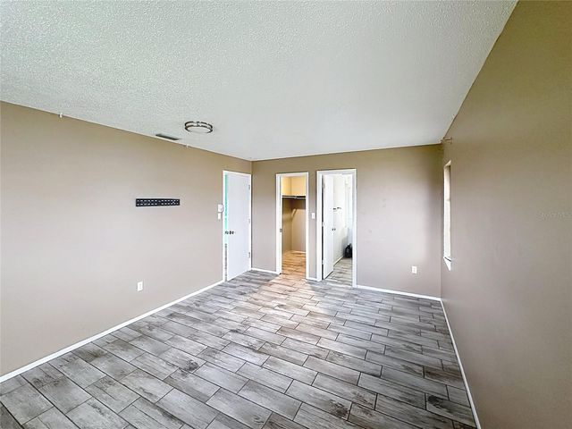 1093 N CYPRESS POINT DRIVE, Venice, FL 34293
