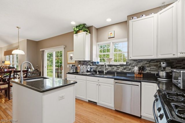 593 Brookstone Court, Copley, OH 44321
