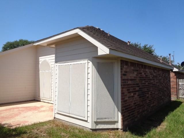 32510 Decker Oaks Drive, Pinehurst, TX 77362