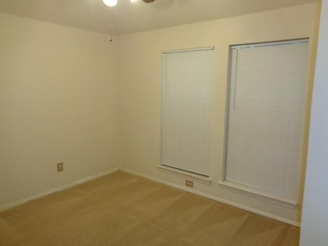 32510 Decker Oaks Drive, Pinehurst, TX 77362