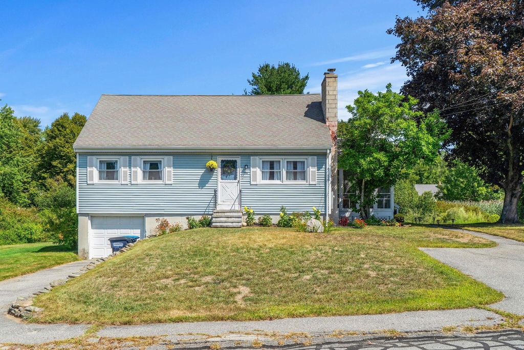 1 Doris Avenue, Pelham, NH 03076
