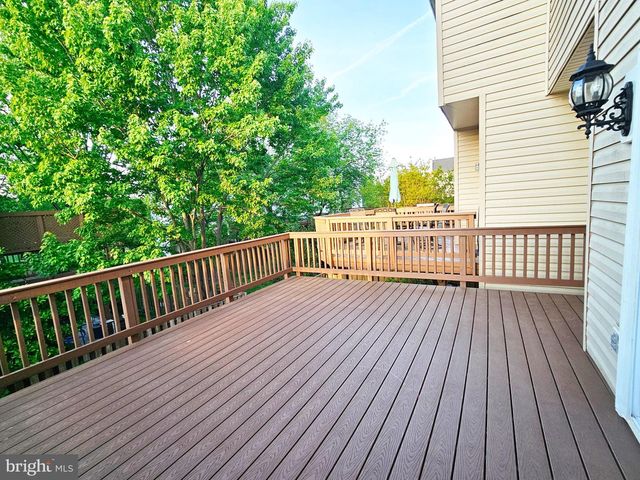 21747 KINGS CROSSING TER, Ashburn, VA 20147