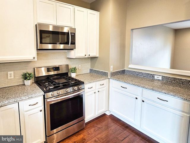 21747 KINGS CROSSING TER, Ashburn, VA 20147