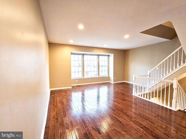 21747 KINGS CROSSING TER, Ashburn, VA 20147